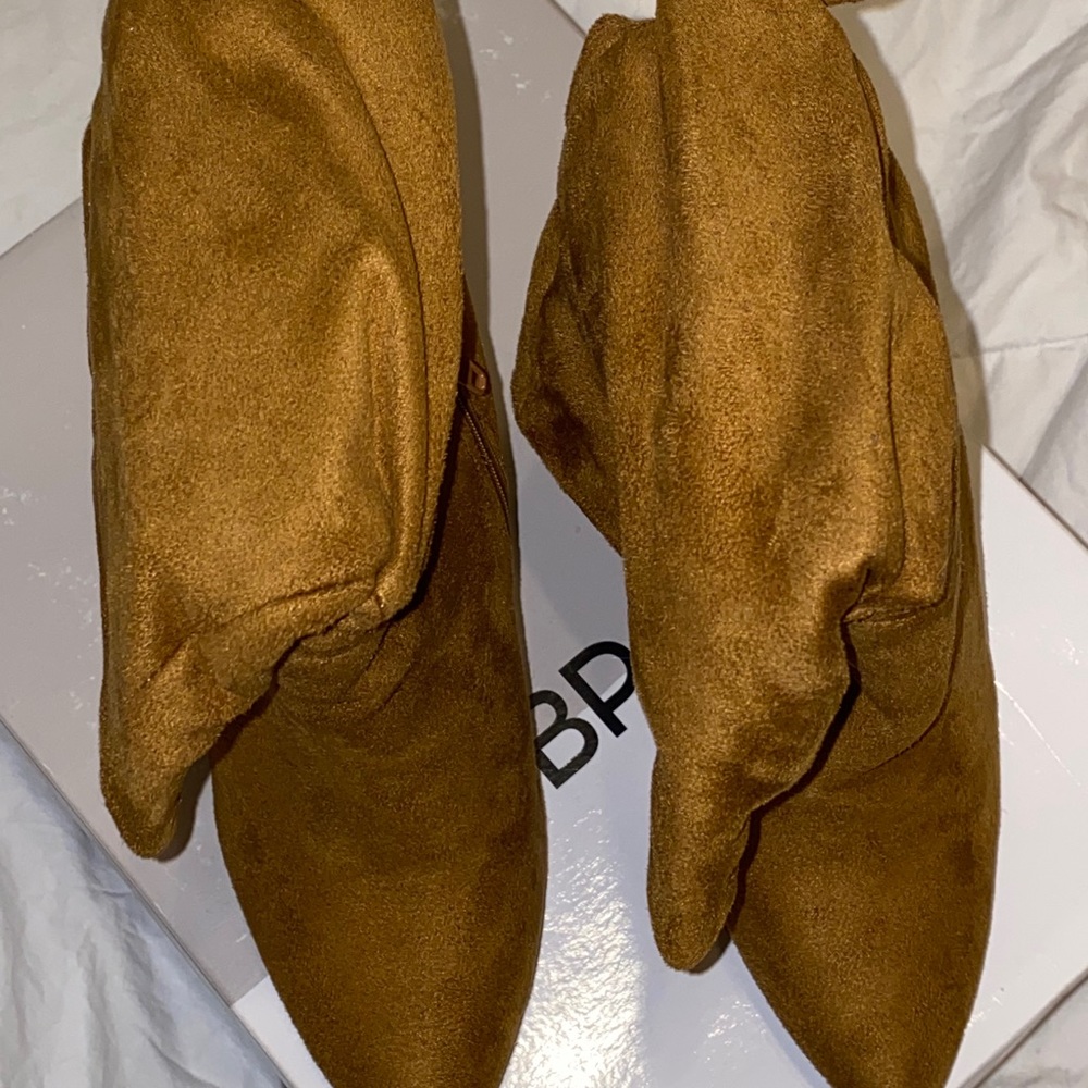 Woman's New Zigisoho Jeenie Fabric Pointed Toe heeled boots , sz 7 - Picture 10 of 15